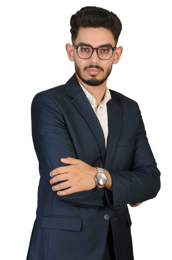 أحمد - مدرب الكورس